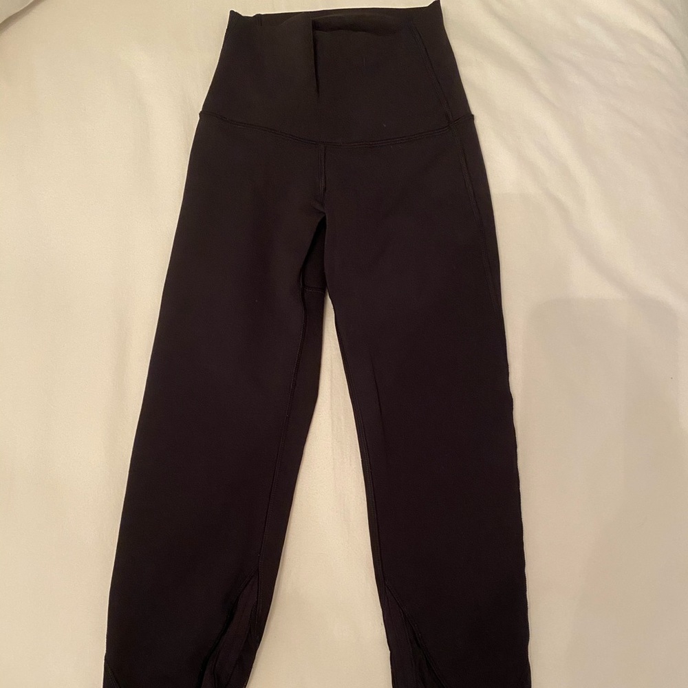 Lululemon Leggings With Mesh Detailing